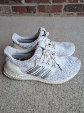 Adidas - Game of Thrones x UltraBoost 4.0 - Women's 8.5 - Targaryan